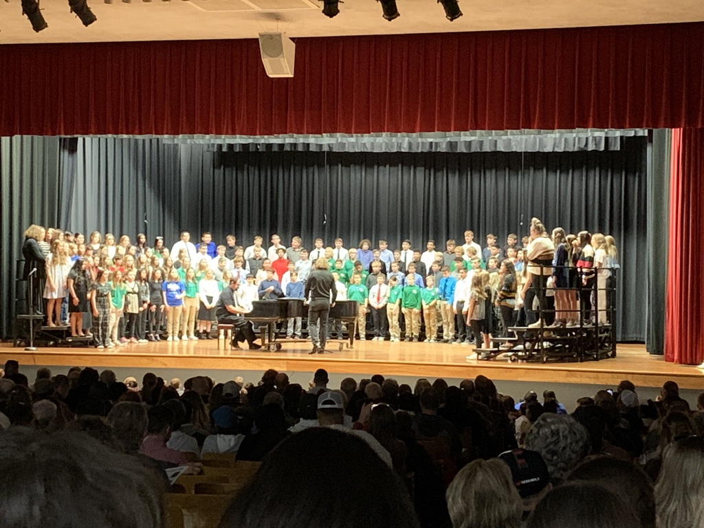 174 Students in the Middle School Concert